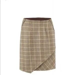 CABI – Pastime Skirt. Style 3584 – Pull-on style in brown plaid. Medium